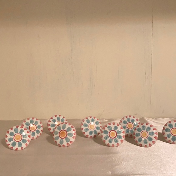 Hand painted ceramic knobs, so very pretty, 9 total - Picture 1 of 5